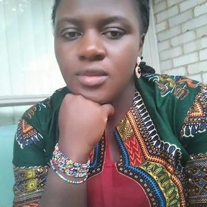 Meet your Posher, Lili